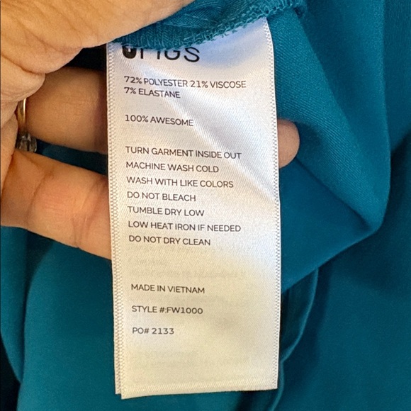 Figs Pacific Blue Catarina One Pocket Scrub Top Size XL NWT - Picture 6 of 8